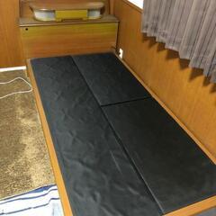 取引中 家具 ベッド