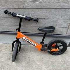 (お譲り先決定)ストライダーとキックボードのセットの画像