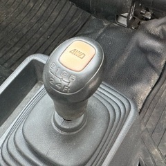 4WD エアコン付 スバル サンバートラック タイヤ山有り まぁまぁ綺麗 三方開 5MT の画像