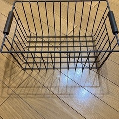 収納バスケット
