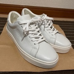 GU レザースニーカー
