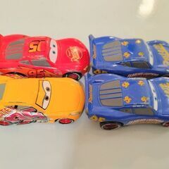 【トミカ】カーズ×4台＆東京ディズニーランド限定ベイマックストミカの画像