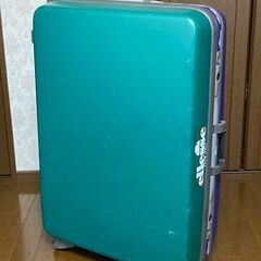 中古　スーツケース　難あり　ベルト・鍵付き