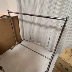 ステンレス製ハンガーラック