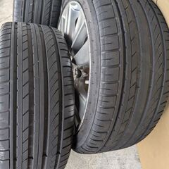 18インチ　タイヤホイールの画像