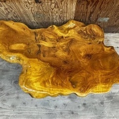 s0703601 テーブル 花 観賞用 インテリア 木製 飾りテーブル ちゃぶ台 一枚板 家具 ローテーブル 座敷机 和家具 天然木 原木 中古品の画像