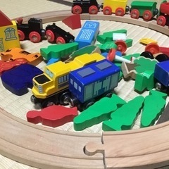 木製レールセット（プリオ等）　文字積み木などの画像