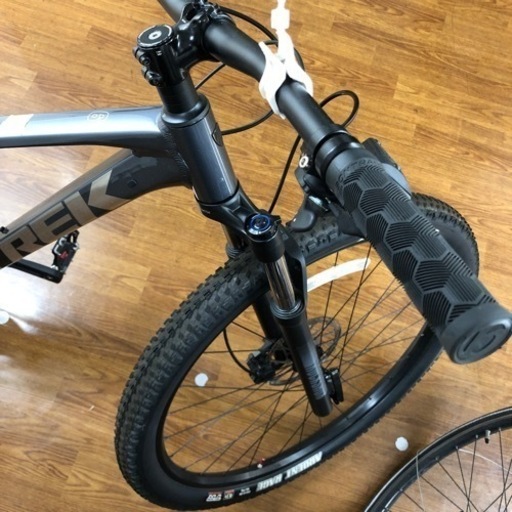 マウンテンバイク　TREK Marlin6 29インチ　ブラック　110,000