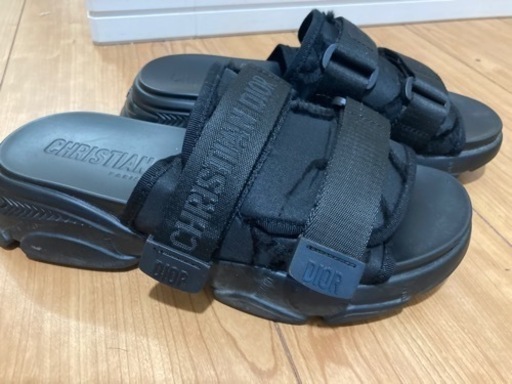 DIORサンダル