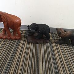 ○【0円あげます！】動物の置き物まとめ売り 熊 象 オブジェ 置き物 インテリア 雑貨 木彫り 和室 小物 (NF240706)Zi-494-10の画像