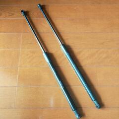 お値下げしました! プリウス30リアゲートダンパー(ジャンク品)