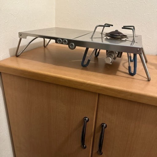 ガスバーナーと専用テーブル\n