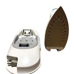 パナソニック カルル コードレススチームアイロン 生活家電 衣類ケア
の画像