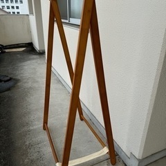 ハンガーラックの画像