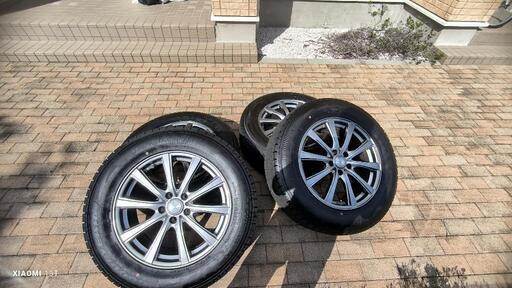 スタッドレスタイヤ