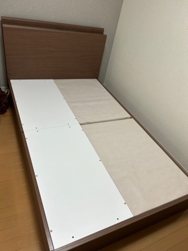 受け渡し者決定　　\n家具 ベッドフレーム　セミダブル　マットレス付