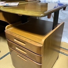 学習机 ワゴン付の画像