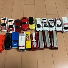 ハッピーセットでもらったトミカ