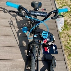 自転車 マウンテンバイクの画像