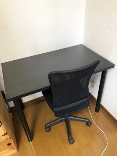 【綺麗です】机と椅子／家具 デスク  チェア
