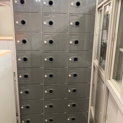アルプス 24人用扉付シューズロッカー 下駄箱 中古