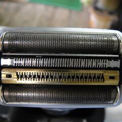 【⑫】ブラウン　シリーズ9　Type：5793　洗浄機・洗浄液カートリッジ✕５個付き（電源ボタン難あり）の画像