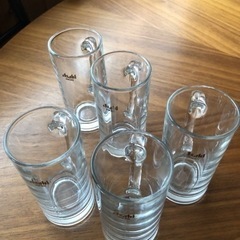 小ぶりなジョッキ5個の画像