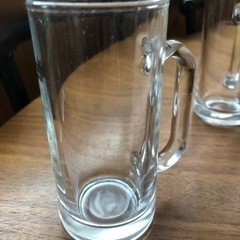 小ぶりなジョッキ5個の画像