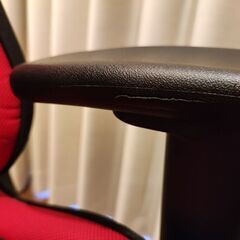 ゲーミングチェア(フットレスト付き)の画像