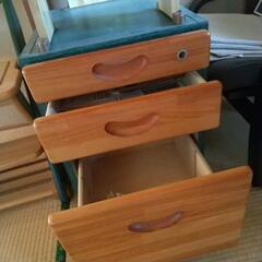 学習机の引き出しの画像