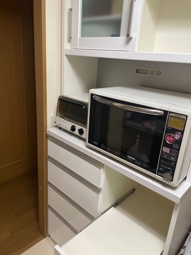本日引き取り希望！！食器棚とトースター