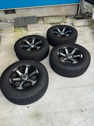 スタッドレスタイヤ 265/70R17　（プラド150で使用）