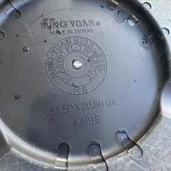 メダカ鉢の画像