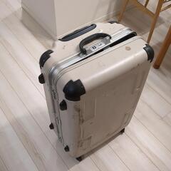 スーツケース　※8月になったら廃棄致します