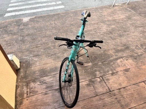 自転車 クロスバイク　ビアンキローマ3