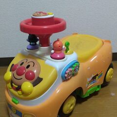 アンパンマンよくばりビジーカー