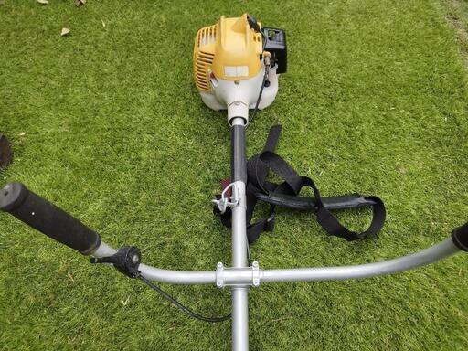 お話中★最終値下げ★【整備済！即使用可】エンジン刈払機 
 丸山BIG-M BC2600