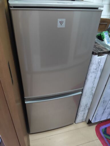 SHARP冷蔵庫2014年製　SJ-PD14Y-N
