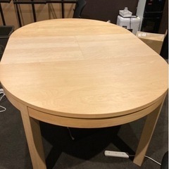 木製テーブル✨
