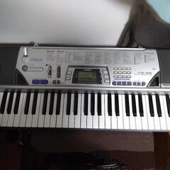 ジャンク　電子ピアノ