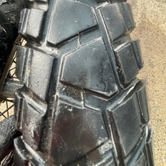 トリッカー　車のパーツ タイヤ、リアホイールの画像