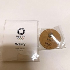 東京オリンピック2020&ギャラクシー  ミライトワのデザイン　ピンバッジ　の画像