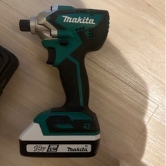 マキタ　インパクトドライバーの画像