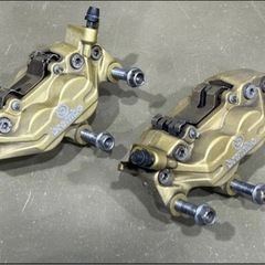 バイク HONDA NC31 用　フロントブレンボキャリパーの画像