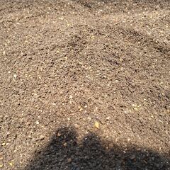 自宅庭の残土をさし上げますの画像