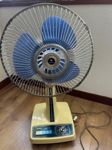 レトロ扇風機　ディスプレイに