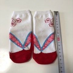 和風靴下　赤　11cm１歳くらい