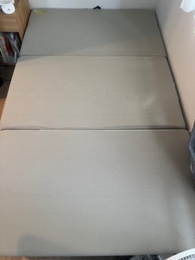 セミダブル　マニフレックス　マットレス　折りたたみ式Magniflex