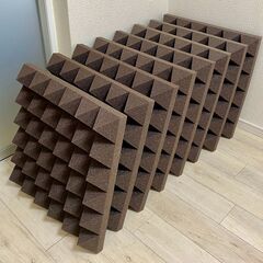 吸音材 SONEX ( ソネックス ) / PYR4 BROWN 8枚 61cm 正方形の画像