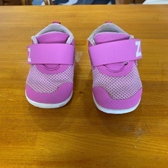 ニューバランス 12cm の画像
